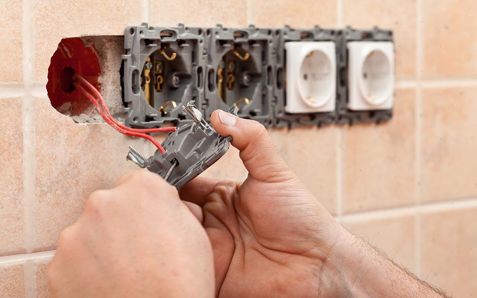 recherche travail électricien bâtiment Vaux-le-Pénil