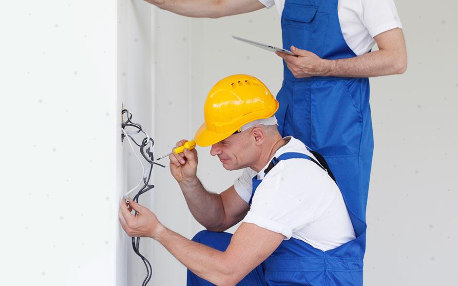 recherche travail électricien bâtiment Vaux-le-Pénil